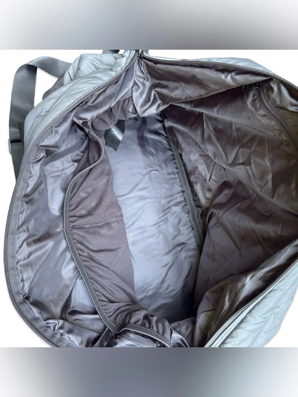 Stormtech Stavanger Quilted Puffer Duffel Bag Graphite Gray NWT Gym Weekender